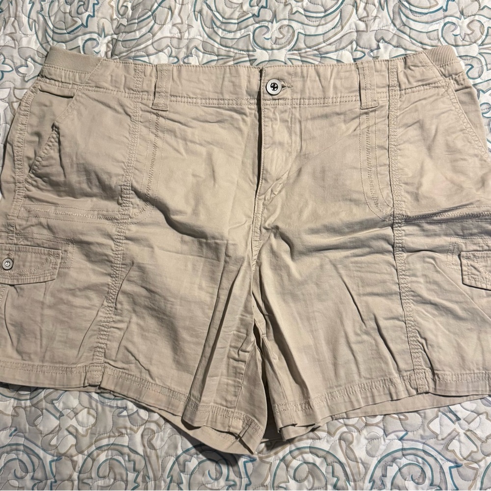 Style & Co. Women's Beige Cargo Shorts